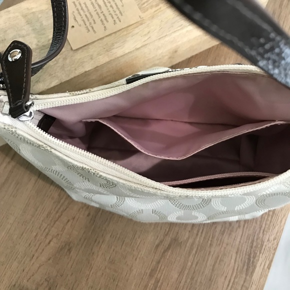 Coach Op Art Pleated Pouch Crossbody with Patent Leather Trim - Picture 7 of 13